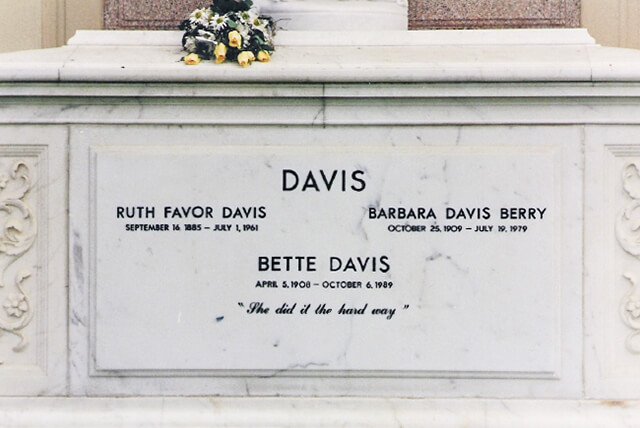 Lápida de Bette Davis